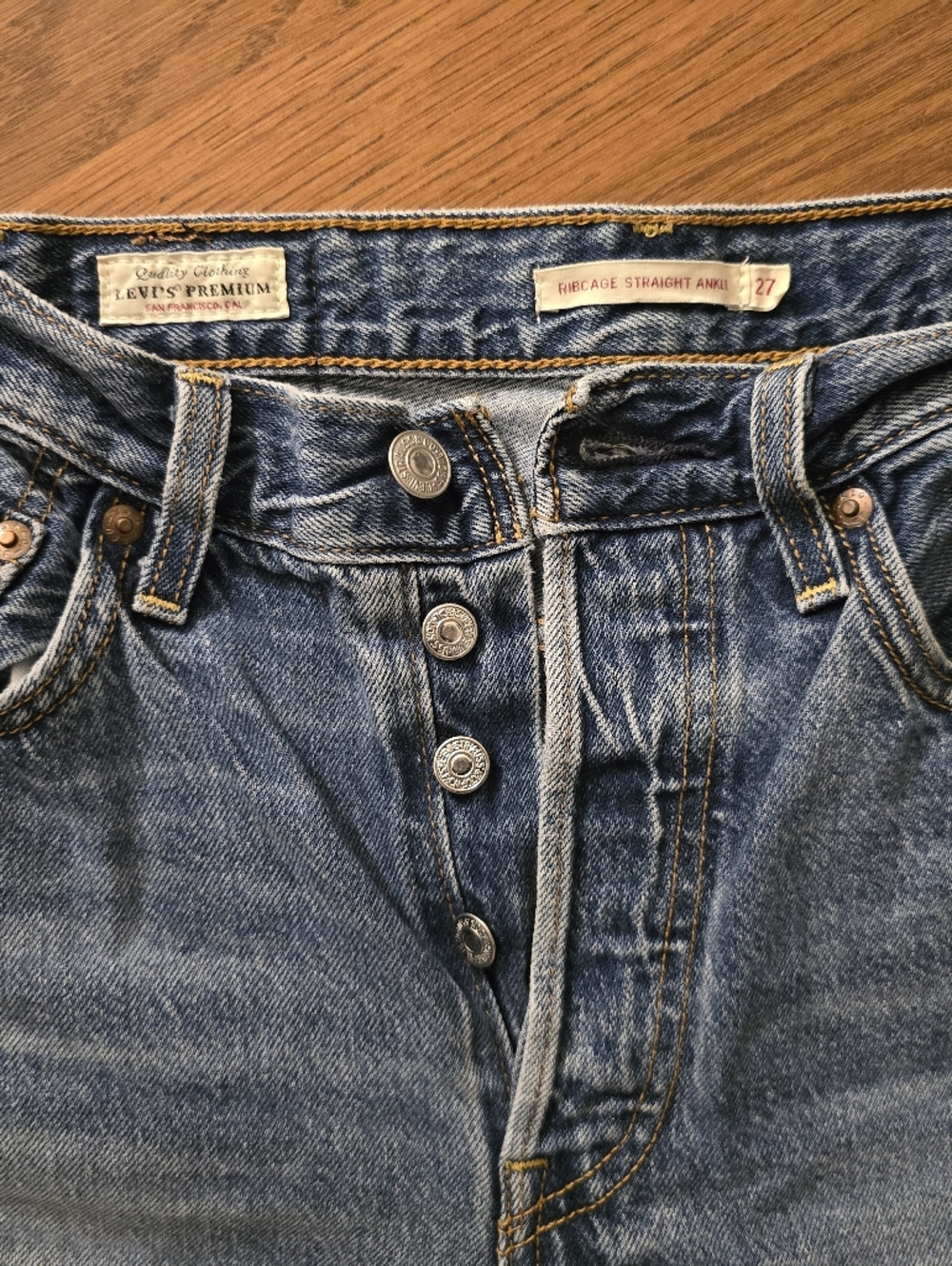 Levi's Premium "Ribcage" Blue - 27 X 25